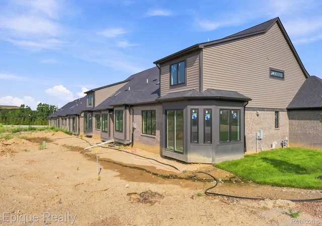 25th image of 3333 Cornerstone Dr #68, Lake Orion, MI 48360 | MLS# 20261064618
