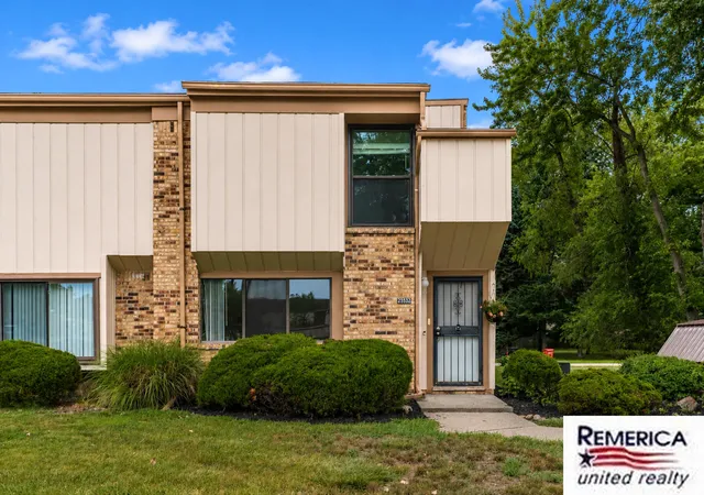 Photo 1 of Condo for sale at 23532 Lahser Rd, Southfield, MI 48033 | MLS# 81026042691 | Listing updated on 2026-09-10