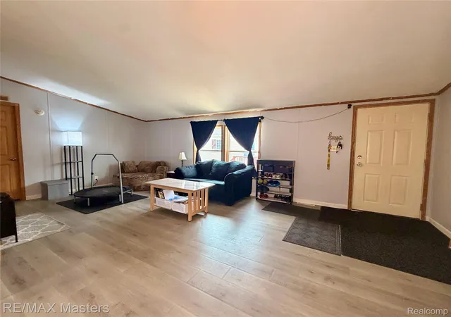 4th image of 26732 Laramie Ln, Flat Rock, MI 48134 | MLS# 20261064625