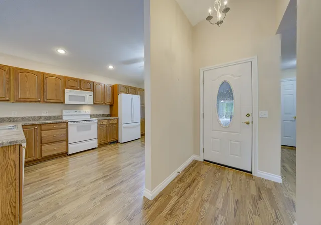 Photo 4 of Condo for sale at 3771 Outback Dr, Traverse City, MI 49684 | MLS# 78080072341 | Listing updated on 2026-08-18