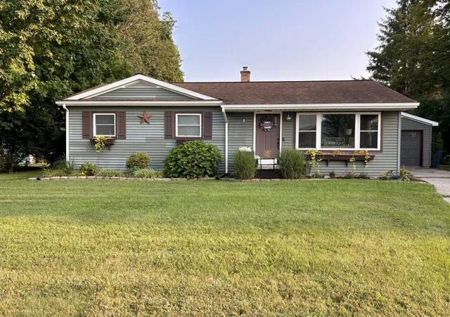 1st image of 610 E Main St, Fremont, MI 49412 | MLS# 72026042710