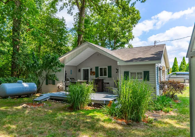 Single family home for sale at 9728 Lakeview Dr, Jerome, MI 49249 | MLS# 69026042702