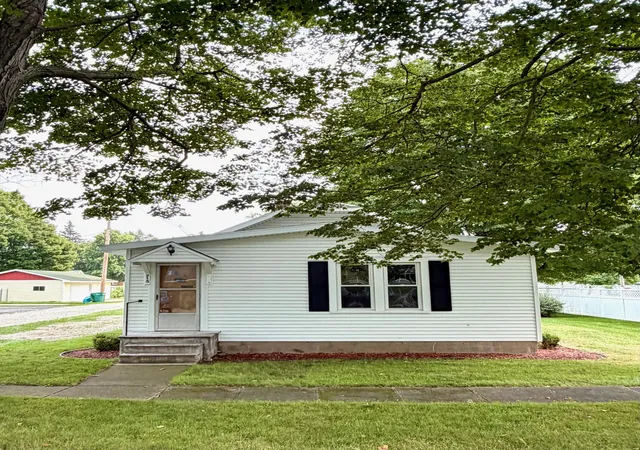 1st image of 215 S Jane St, Centreville, MI 49032 | MLS# 68026042703