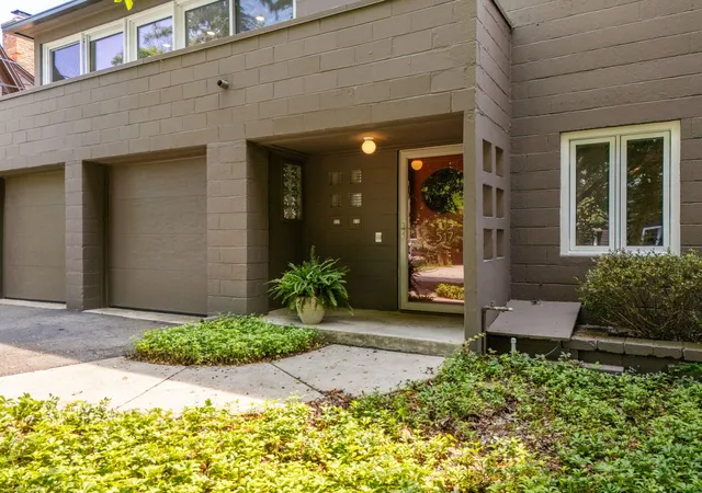 1st image of 517 515 Oswego St, Ann Arbor, MI 48104 | MLS# 81026042697