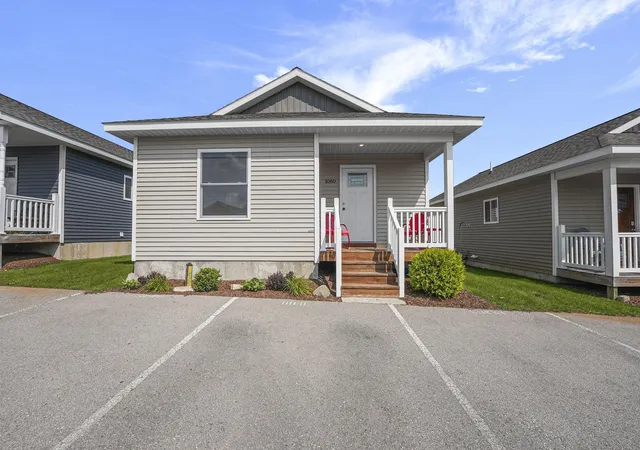 Photo 3 of Single family home for sale at 1060 Cupola Pl, Traverse City, MI 49696 | MLS# 78080072344 | Listing updated on 2026-09-16