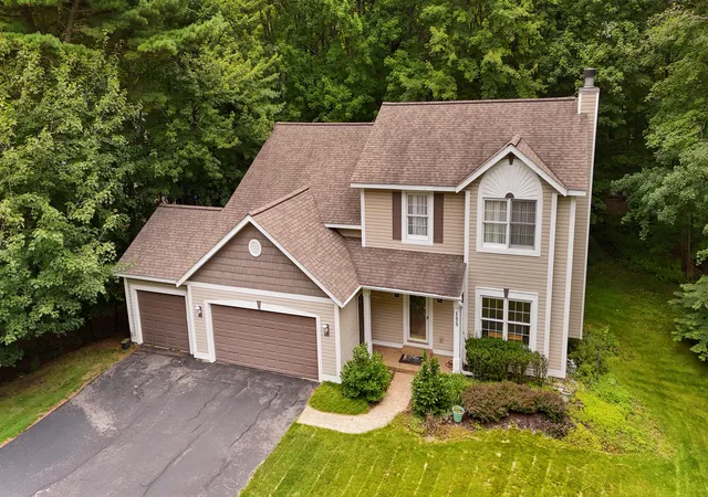 Photo 2 of Single family home for sale at 155 Summer Wind, Holland, MI 49424 | MLS# 65026042716 | Listing updated on 2026-08-20