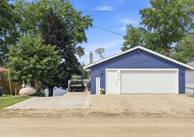 4th image of 332 Eastland Dr, Leroy, MI 49655 | MLS# 72026042721