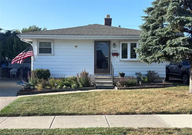 Photo 1 of Single family home for sale at 22829 Arcadia St, Saint Clair Shores, MI 48082 | MLS# 20261064645 | Listing updated on 2026-09-12