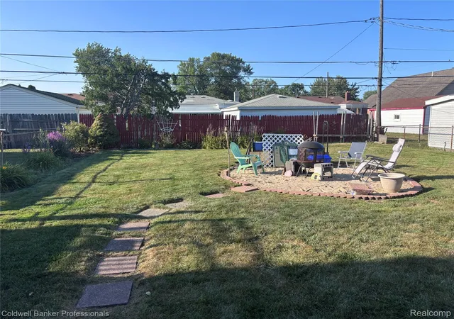 Photo 3 of Single family home for sale at 22829 Arcadia St, Saint Clair Shores, MI 48082 | MLS# 20261064645 | Listing updated on 2026-09-12