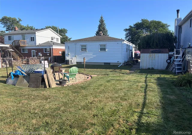 Photo 3 of Single family home for sale at 22829 Arcadia St, Saint Clair Shores, MI 48082 | MLS# 20261064645 | Listing updated on 2026-09-12