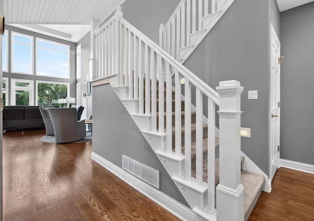 Photo 4 of Single family home for sale at 2545 Bay Pointe Dr, Saint Joseph, MI 49085 | MLS# 69026042723 | Listing updated on 2026-08-24