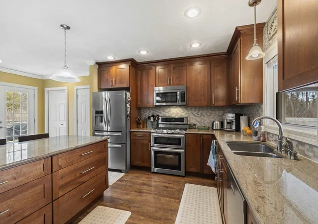 Photo 3 of Single family home for sale at 4238 Mollineaux Rd, Frankfort, MI 49635 | MLS# 78080072346 | Listing updated on 2026-08-31