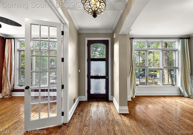 Photo 4 of Single family home for sale at 698 Hanna St, Birmingham City Oakland, MI 48009 | MLS# 20261064655 | Listing updated on 2026-09-01