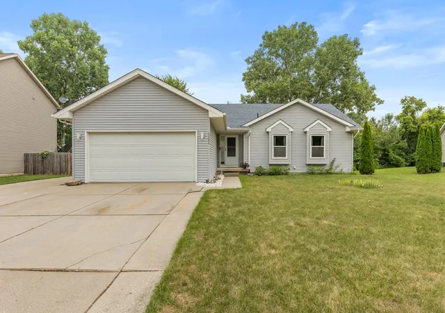 1st image of 1121 Durango Dr, Lansing, MI 48917 | MLS# 72026042737