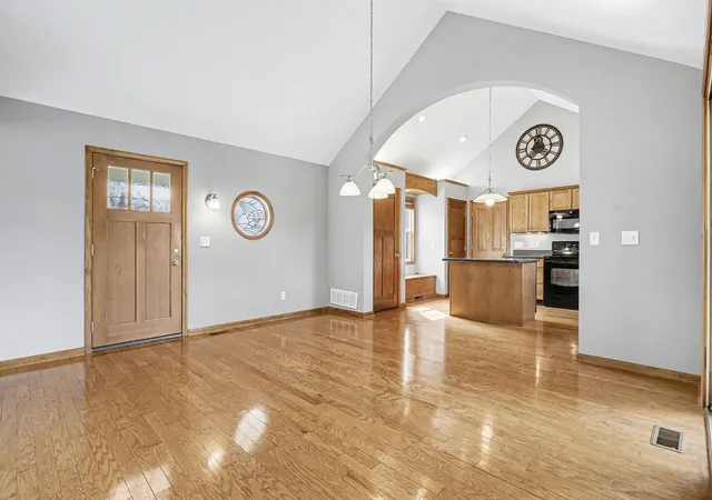 Photo 2 of Single family home for sale at 1921 Pineridge, Hastings, MI 49058 | MLS# 66026042730 | Listing updated on 2026-09-15