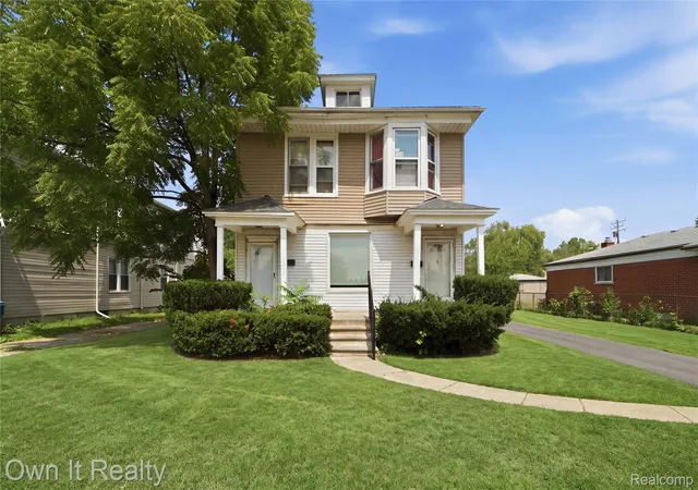 Photo 3 of Single family home for sale at 14761 Stephens Dr, Eastpointe, MI 48021 | MLS# 20261064674 | Listing updated on 2026-08-14