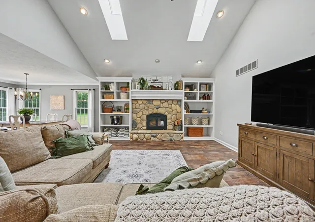 Photo 3 of Single family home for sale at 7633 N 26th Street, Kalamazoo, MI 49004 | MLS# 66026042746 | Listing updated on 2026-09-30