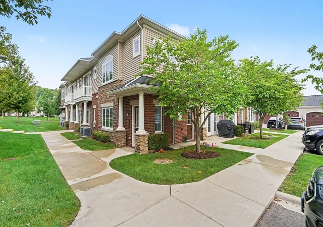 Photo 3 of Condo for sale at 5527 Arbor Chase Dr, Ann Arbor, MI 48103 | MLS# 81026042749 | Listing updated on 2026-08-14