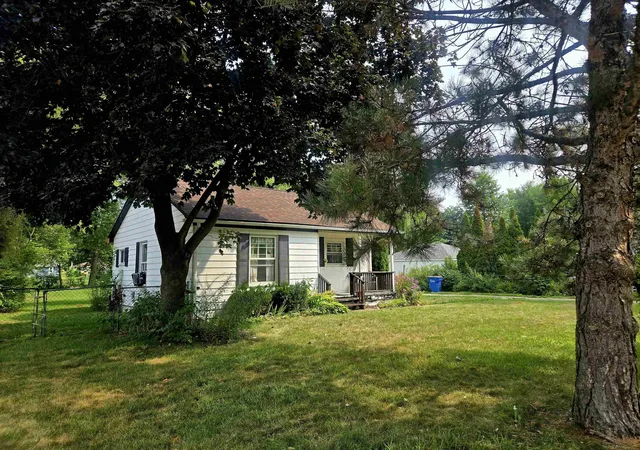Photo 3 of Single family home for sale at 3057 Wasmund Ave, Warren, MI 48091 | MLS# 58050218543 | Listing updated on 2026-09-14
