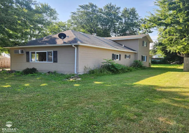 1st image of 129 W Walnut St, Saint Charles, MI 48655 | MLS# 60050218549