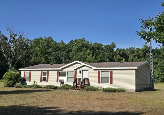 1st image of 6809 N Centerline Rd, White Cloud, MI 49349 | MLS# 65026042760