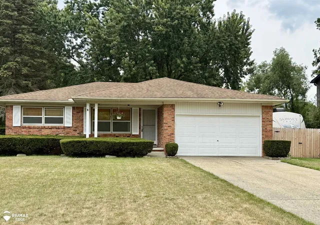 Photo 1 of Single family home for sale at 5032 Old Franklin Rd, Grand Blanc, MI 48439 | MLS# 5050218553 | Listing updated on 2026-09-18