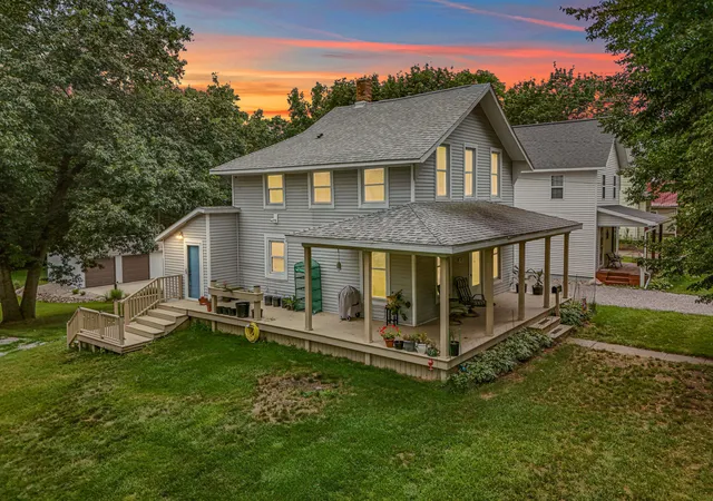 Photo 1 of Single family home for sale at 48 Marion St, Hillsdale, MI 49242 | MLS# 53026042775 | Listing updated on 2026-09-02