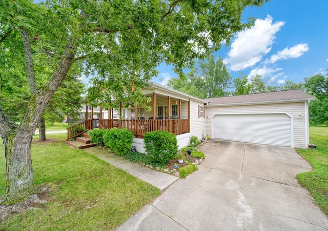 Photo 2 of Single family home for sale at 12551 Sheffield Dr, Somerset Center, MI 49282 | MLS# 55026042776 | Listing updated on 2026-09-28