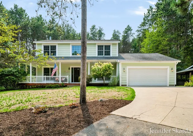 Photo 3 of Single family home for sale at 4530 Summit Forest Dr Ne #14, Rockford, MI 49341 | MLS# 65026042774 | Listing updated on 2026-09-14
