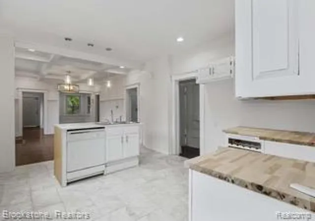 Photo 4 of Single family home for sale at 3008 Lothrop Ave, Detroit, MI 48206 | MLS# 20261064711 | Listing updated on 2026-08-27