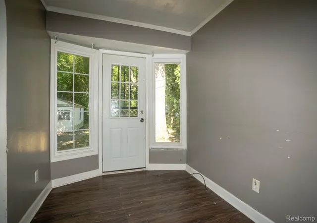 Photo 3 of Single family home for sale at 9637 Auburn St, Detroit, MI 48228 | MLS# 20261064719 | Listing updated on 2026-10-05