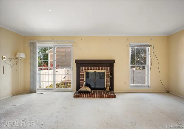 Listing Photo 4 - Condo for sale in building located at 20831 W Gln Hvn Cir, Northville, MI 48167