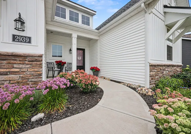 Photo 4 of Condo for sale at 2939 Isle Water Dr, Belmont, MI 49306 | MLS# 65026042782 | Listing updated on 2026-09-16