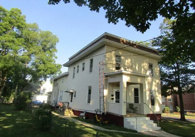 2nd image of 204 Michigan Ave, Owosso, MI 48867 | MLS# 60050218566