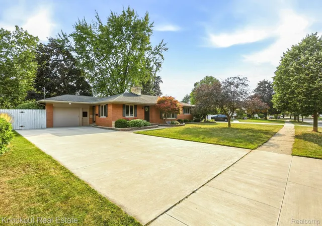 2nd image of 635 Heine St, Frankenmuth, MI 48734 | MLS# 20261064742