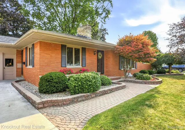 Photo 3 of Single family home for sale at 635 Heine St, Frankenmuth, MI 48734 | MLS# 20261064742 | Listing updated on 2026-09-07