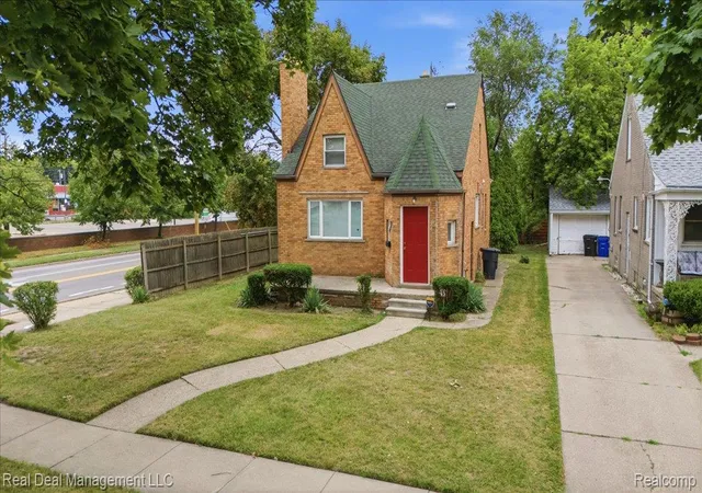 Photo 3 of Single family home for sale at 15162 Faust Ave, Detroit, MI 48223 | MLS# 20261064741 | Listing updated on 2026-10-01