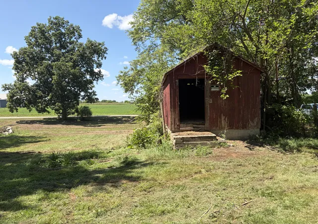 Photo 3 of Single family home for sale at 6331 Steamburg Rd, Hillsdale, MI 49242 | MLS# 53026042794 | Listing updated on 2026-09-23
