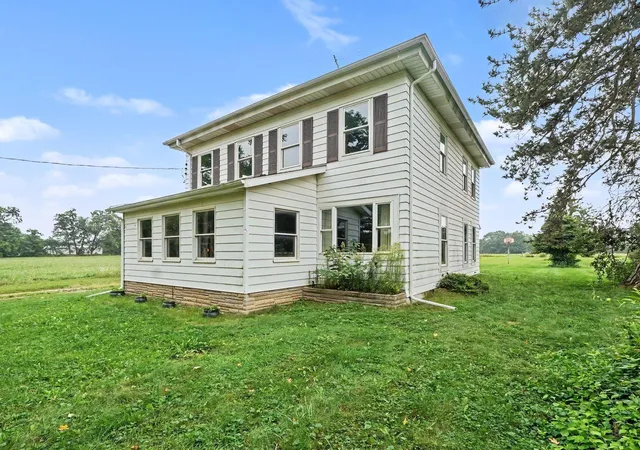 Photo 1 of Single family home for sale at 8857 Beeman Rd, Chelsea, MI 48118 | MLS# 81026042793 | Listing updated on 2026-09-30