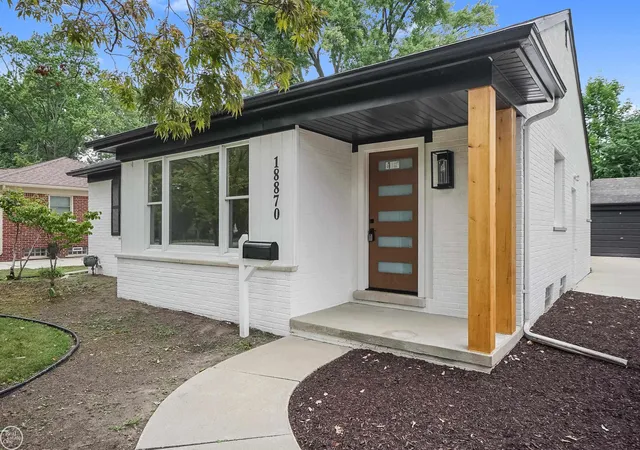 Photo 1 of Single family home for sale at 18870 Beverly Rd, Beverly Hills, MI 48025 | MLS# 58050218564 | Listing updated on 2026-08-26