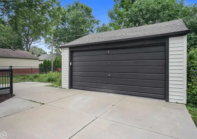 Photo 28 of Single family home for sale at 18870 Beverly Rd, Beverly Hills, MI 48025 | MLS# 58050218564 | Listing updated on 2026-08-26
