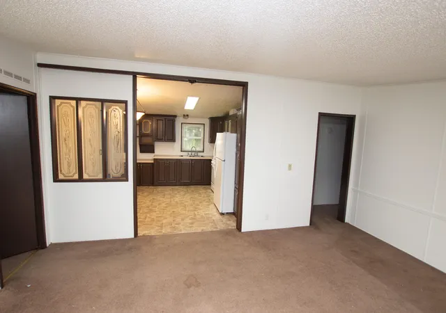 Photo 4 of Single family home for sale at 318 S East St, Cassopolis, MI 49031 | MLS# 69026042805 | Listing updated on 2026-09-16