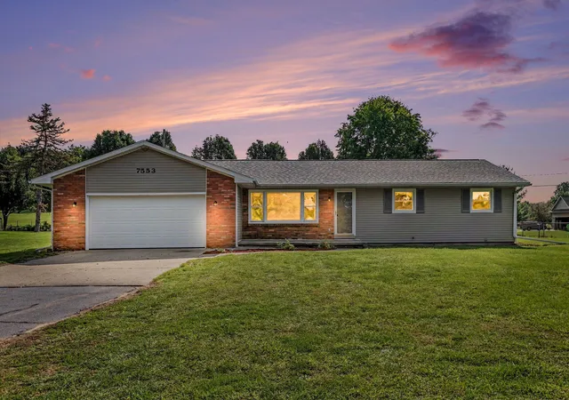 1st image of 7553 Napoleon Rd, Jackson, MI 49201 | MLS# 81026042814
