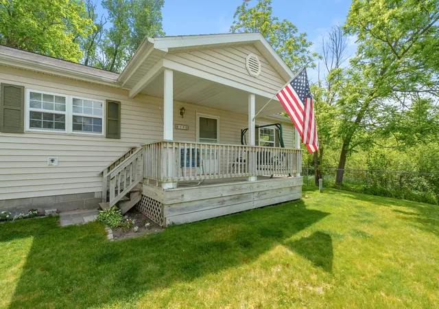 Photo 3 of Single family home for sale at 2038 E Bristol Rd, Dowling, MI 49050 | MLS# 65026042819 | Listing updated on 2026-08-25