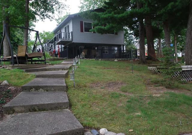 3rd image of 3276 Comanche Trl, West Branch, MI 48661 | MLS# 77080072372
