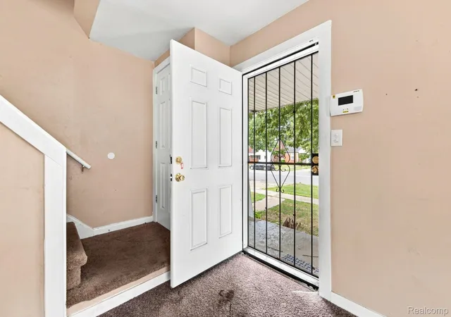 Photo 4 of Single family home for sale at 8882 Evergreen Ave, Detroit, MI 48228 | MLS# 20261064761 | Listing updated on 2026-08-15