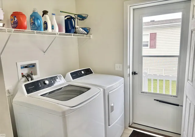 Photo 3 of Single family home for sale at 33414 Oak Ct, Lenox, MI 48048 | MLS# 58050218574 | Listing updated on 2026-08-25