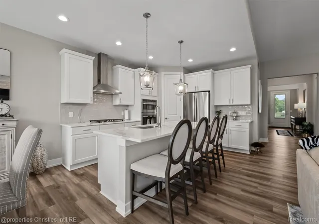 Listing Photo 5 - Condo for sale in building located at 17162 Princeton Ln, Northville, MI 48168