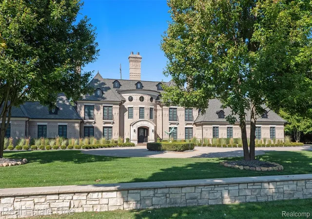 Photo 3 of Single family home for sale at 1343 Orchard Ridge Rd, Bloomfield Hills, MI 48304 | MLS# 20261064772 | Listing updated on 2026-09-16