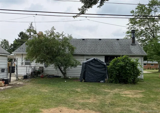 Photo 4 of Single family home for sale at 31050 Maplewood St, Westland, MI 48185 | MLS# 20261064785 | Listing updated on 2026-09-17